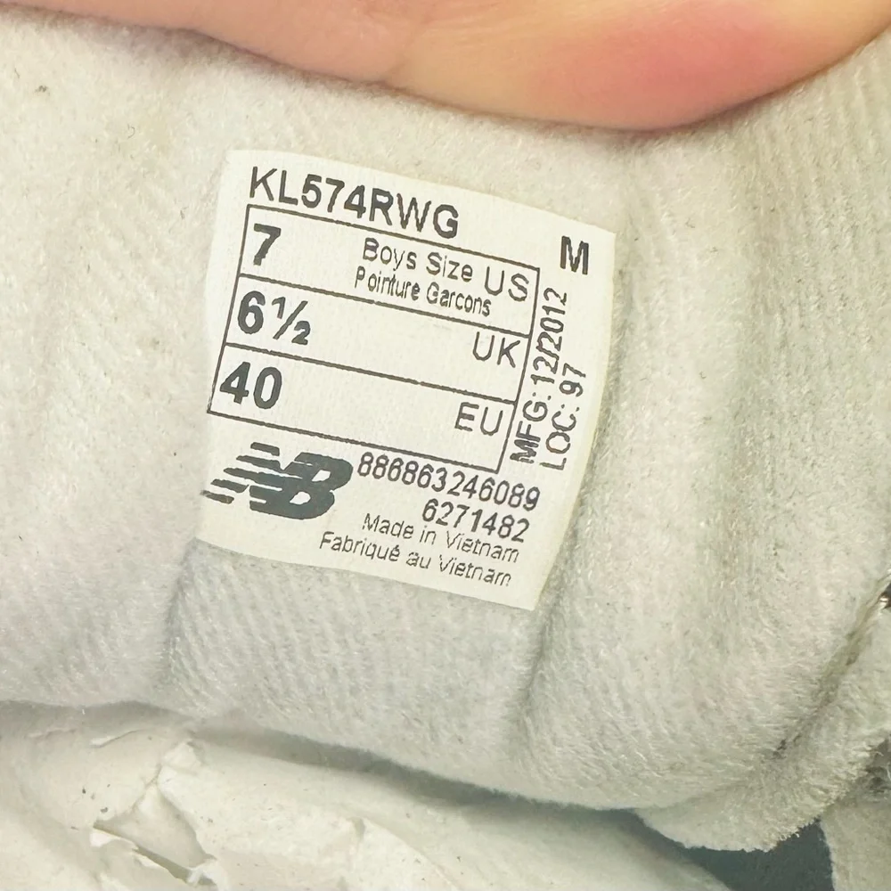 New Balance 574 Black Gray White KL574RWG  Size 7
